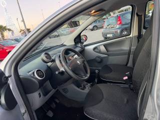PEUGEOT 107 usata, con Chiusura centralizzata