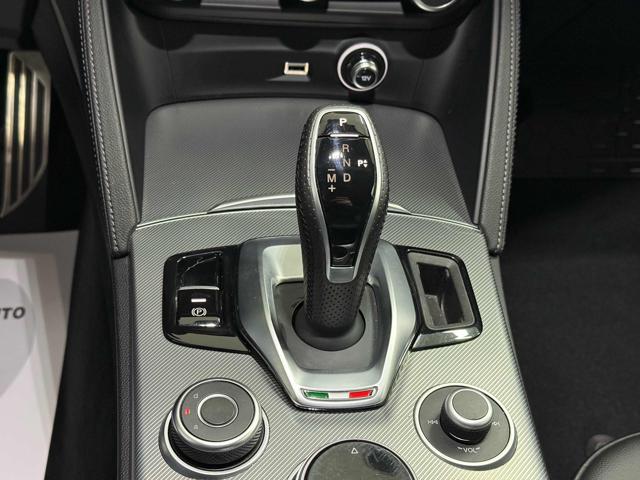 ALFA ROMEO Stelvio usata, con Telecamera per parcheggio assistito