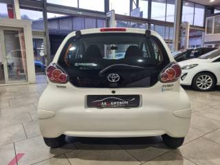 TOYOTA Aygo usata, con Autoradio