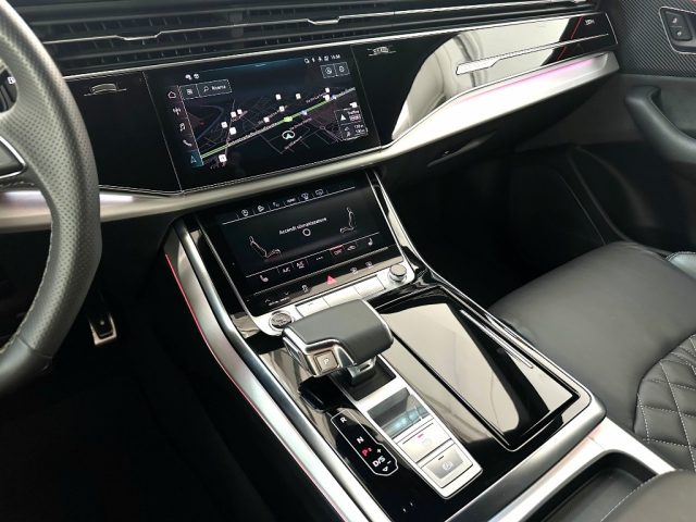 AUDI Q8 usata, con Climatizzatore