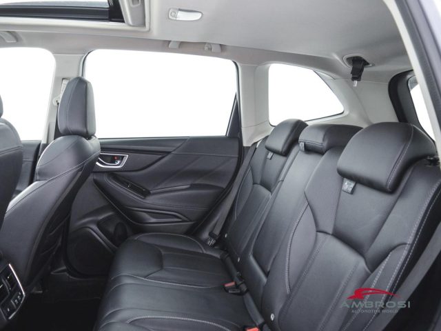 SUBARU Forester usata 9