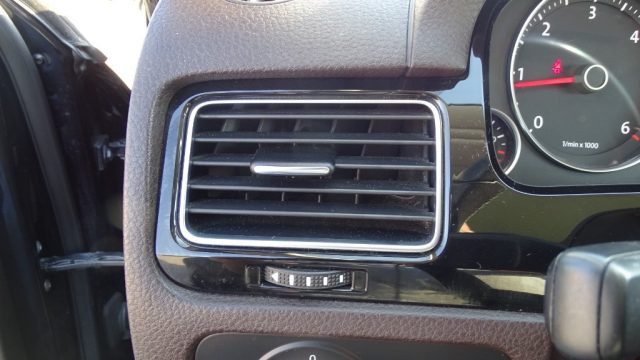 VOLKSWAGEN Touareg usata 88