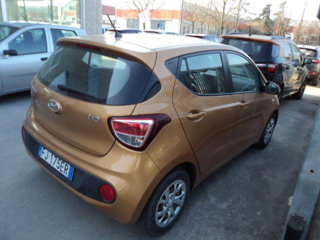 HYUNDAI i10 usata, con Autoradio