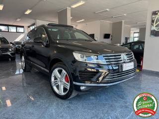 VOLKSWAGEN Touareg usata, con Airbag laterali