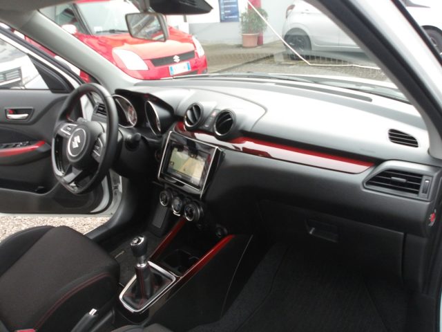 SUZUKI Swift usata, con Sensori di parcheggio posteriori