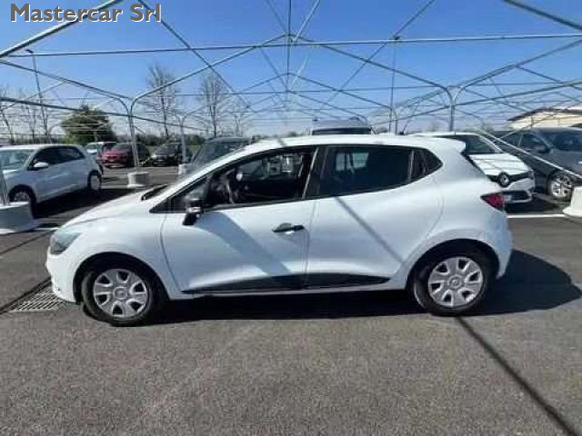 RENAULT Clio usata, con Controllo trazione