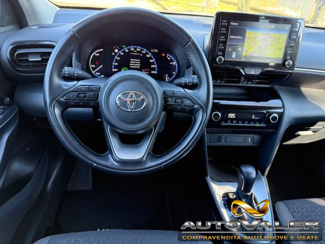 TOYOTA Yaris Cross usata, con Sistema di navigazione