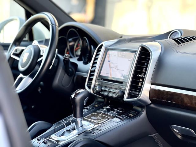 PORSCHE Cayenne usata, con Cronologia tagliandi