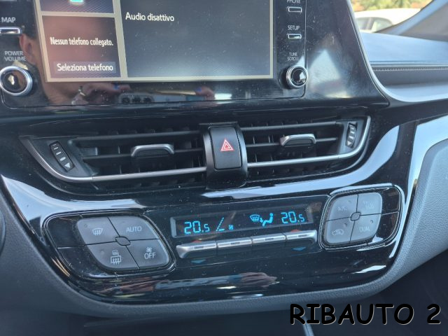 TOYOTA C-HR usata, con Controllo automatico clima