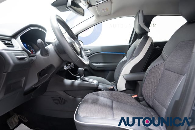 RENAULT Captur usata, con USB