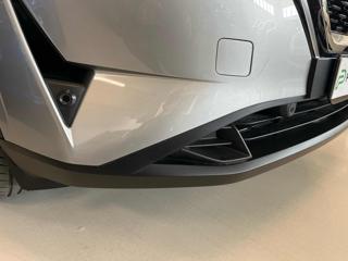 NISSAN Qashqai usata, con Fari LED