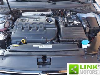 VOLKSWAGEN Passat usata 24