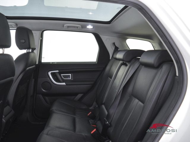 LAND ROVER Discovery Sport usata 9