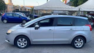 PEUGEOT 5008 usata, con Airbag Passeggero
