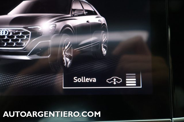 AUDI Q8 usata, con Leve al volante