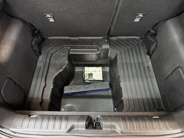 FORD Puma usata, con Sedile posteriore sdoppiato