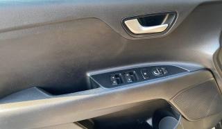 KIA Stonic usata 16
