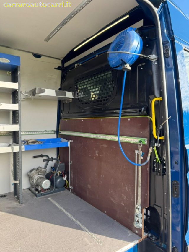 VOLKSWAGEN Crafter usata, con Bluetooth