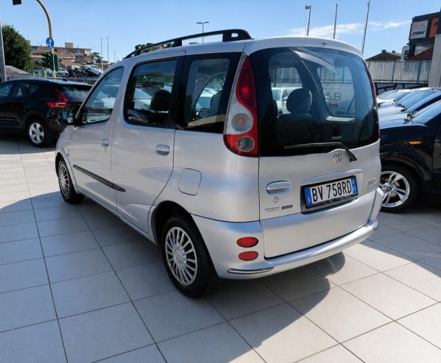 TOYOTA Yaris usata, con Chiusura centralizzata