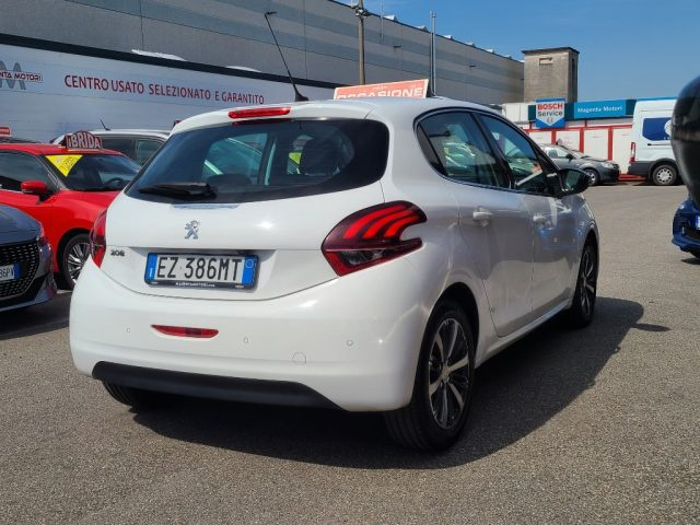 PEUGEOT 208 usata, con Specchietti laterali elettrici