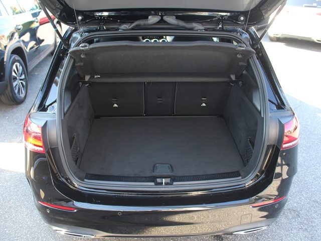 MERCEDES-BENZ B 180 usata, con Luci diurne