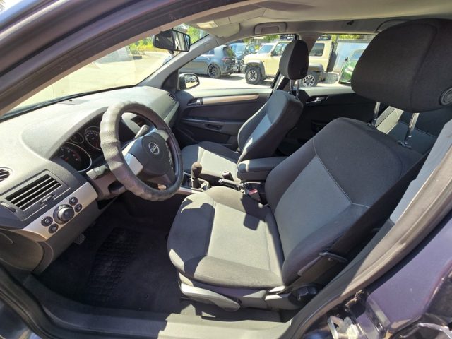 OPEL Astra usata, con Servosterzo