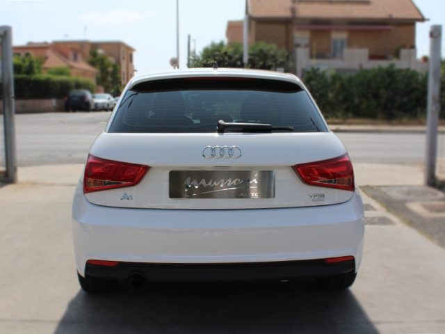 AUDI A1 usata, con Autoradio