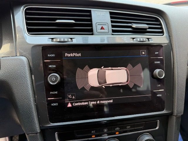 VOLKSWAGEN Golf usata, con Chiusura centralizzata