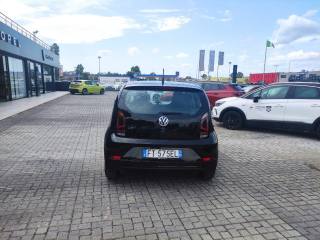 VOLKSWAGEN up! usata, con Sensori di parcheggio posteriori