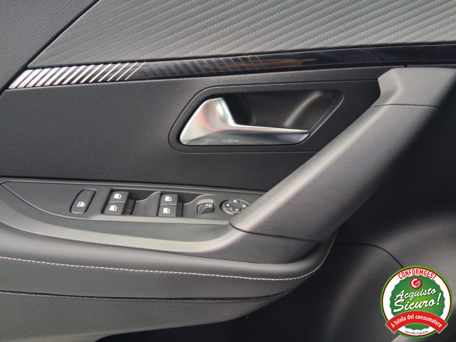 PEUGEOT 2008 usata, con Park Distance Control