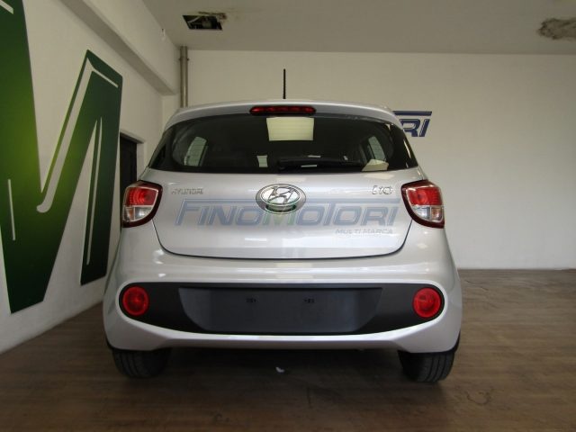 HYUNDAI i10 usata 18