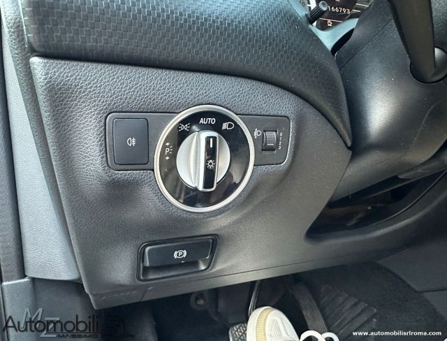 MERCEDES-BENZ A 180 usata, con Leve al volante