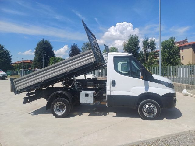IVECO Daily usata, con ABS