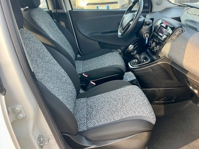 LANCIA Ypsilon usata, con Immobilizzatore elettronico