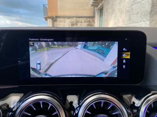 MERCEDES-BENZ GLA 200 usata, con Park Distance Control