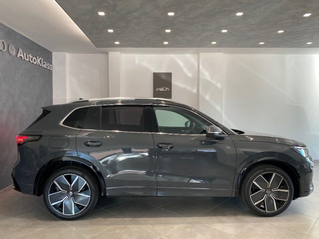 VOLKSWAGEN Tiguan usata, con Airbag laterali