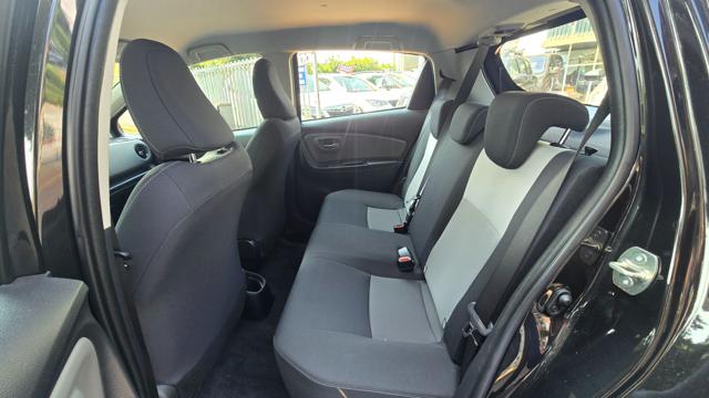 TOYOTA Yaris usata, con Volante multifunzione