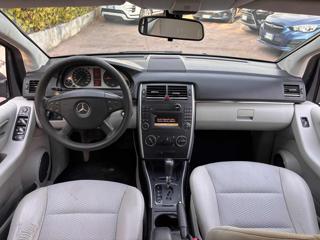 MERCEDES-BENZ B 180 usata, con Cerchi in lega