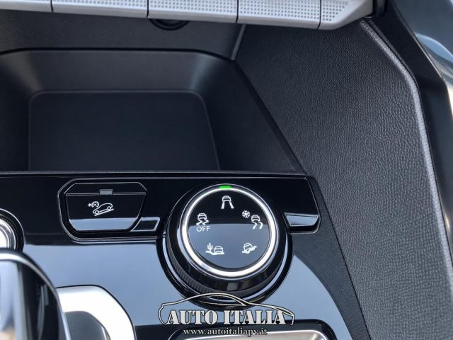 PEUGEOT 5008 usata, con Interni in pelle
