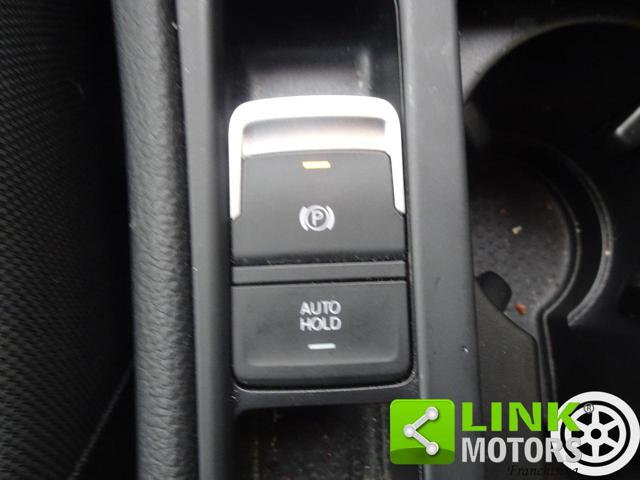 VOLKSWAGEN Golf usata, con Fari LED