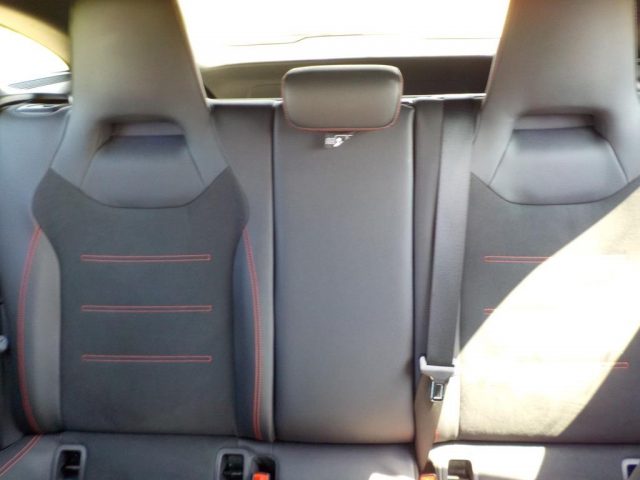 MERCEDES-BENZ CLA 200 usata, con Volante multifunzione