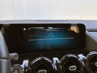 MERCEDES-BENZ GLA 200 usata, con Luci diurne LED