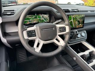LAND ROVER Defender usata, con Trazione integrale