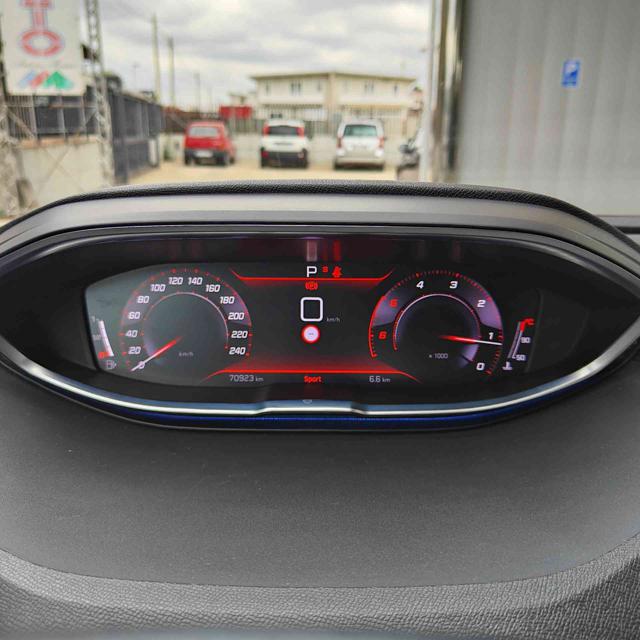 PEUGEOT 3008 usata, con USB