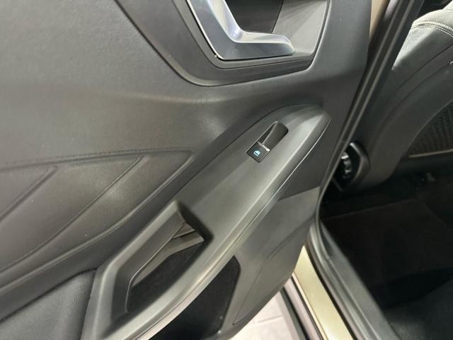 FORD Focus usata, con Bluetooth