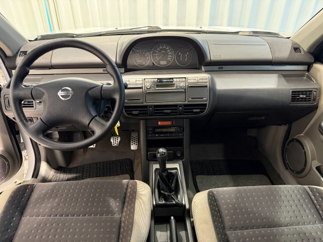 NISSAN X-Trail usata, con Autoradio