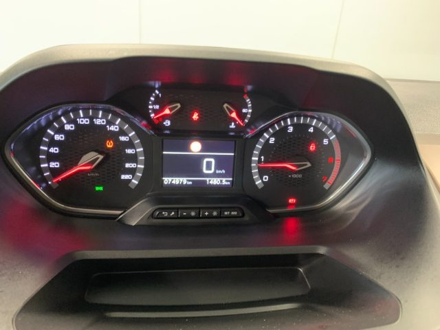 PEUGEOT Rifter usata, con Volante multifunzione