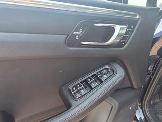 PORSCHE Macan usata, con Sedili riscaldati