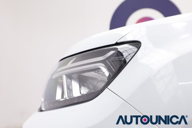 DACIA Duster usata, con USB