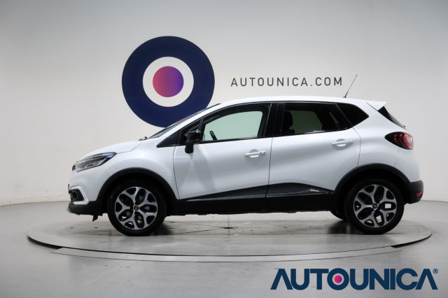 RENAULT Captur usata, con USB